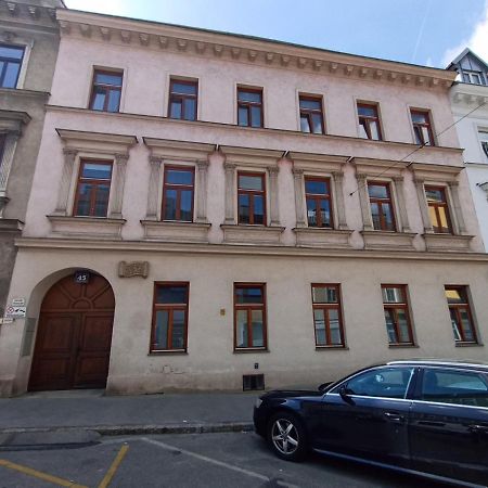 Pia'S Gardenview Viena Exterior foto